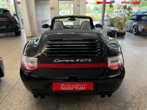 Afbeelding 37/43 van Porsche 911 Carrera 4 GTS (2011)