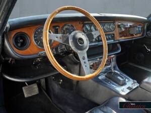 Image 15/24 de Jaguar XJ 6 4.2 (1969)