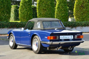 Image 7/50 of Triumph TR 6 (1975)