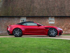 Immagine 4/84 di Aston Martin DBS 770 Ultimate Volante (2023)