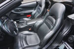 Image 37/48 of Chevrolet Corvette (1998)