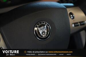 Image 20/37 of Jaguar XK 4.2 (2006)