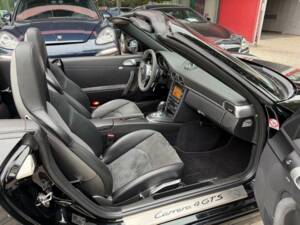 Bild 23/36 von Porsche 911 Carrera 4 GTS (2011)