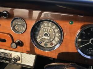Image 9/10 of Triumph Vitesse 1600 (1964)