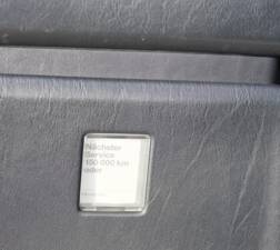 Obraz 20/50 pojazdu Mercedes-Benz 300 CE-24 (1992)