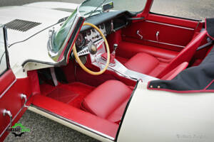 Image 5/65 de Jaguar E-Type 3.8 Flat Floor (1961)