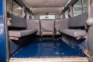 Image 57/86 de Land Rover Defender 110 Td5 (1999)