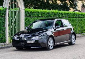Imagen 10/45 de Alfa Romeo 147 3.2 GTA (2003)