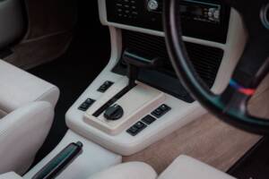 Afbeelding 18/27 van BMW 635 CSi (1989)