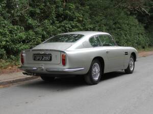 Imagen 6/18 de Aston Martin DB 6 (1966)