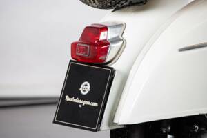 Image 21/50 of Piaggio Vespa 125 Super (1966)