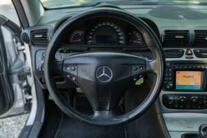 Image 49/50 of Mercedes-Benz C 320 Sportcoupé (2003)