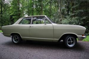 Bild 27/55 von Opel Kadett 1,1 S (1971)