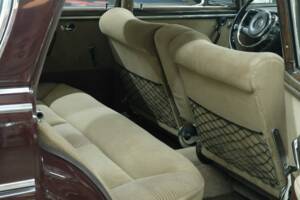 Image 43/50 of Mercedes-Benz 300 SE lang (1965)