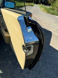 Bild 120/200 von Mercedes-Benz 380 SLC (1980)
