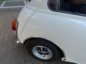 Bild 77/90 von Innocenti Mini 1001 Export (1975)