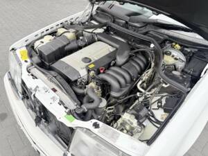 Imagen 26/41 de Mercedes-Benz E 320 (1995)