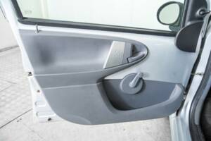 Image 33/48 of Toyota Aygo (2010)