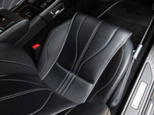 Image 66/94 of Aston Martin DB 9 (2014)