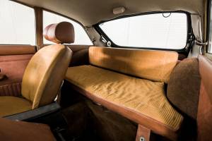 Image 21/50 of MG MGB GT (1973)