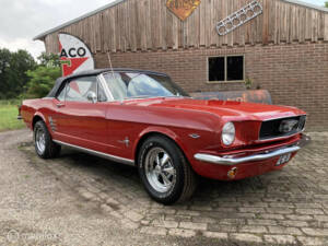 Bild 40/50 von Ford Mustang 289 (1966)
