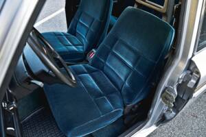 Image 20/38 de Volvo 244 DLS (1977)