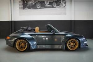 Image 28/50 of Porsche 911 Carrera RWB (1995)