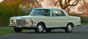 Image 7/50 of Mercedes-Benz 280 SE (1971)