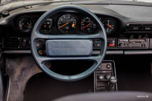 Image 31/44 de Porsche 911 Carrera 3.2 &quot;#250.000 911&quot; (1988)