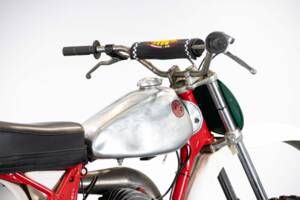 Image 22/50 of CZ 250 (1977)