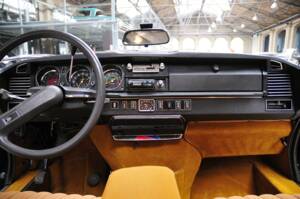 Bild 18/32 von Citroën DS 23 Pallas IE (1973)