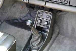 Bild 17/20 von Porsche 911 Carrera 3.2 (1988)