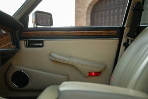 Bild 40/50 von Daimler Double Six (1988)