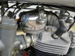 Bild 31/50 von Triumph T 120 Bonneville (1960)