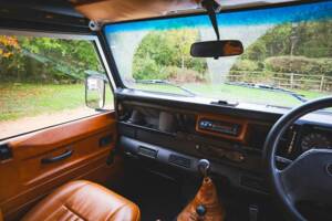 Image 28/50 of Land Rover Defender 90 (1997)