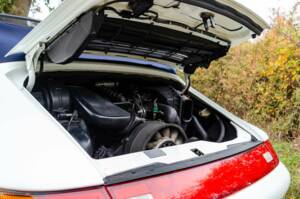 Bild 9/19 von Porsche 911 Carrera 2 (1994)