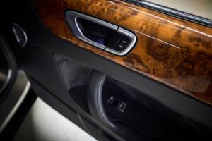 Image 54/100 of Bentley Continental Flying Spur (2008)