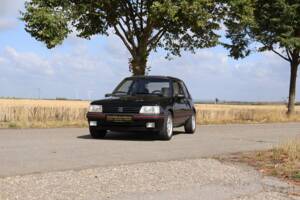 Obraz 31/56 pojazdu Peugeot 205 GTi 1.9 (1991)