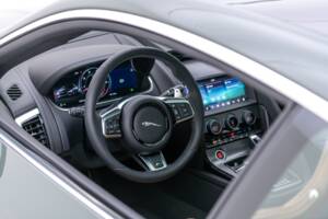 Imagen 26/48 de Jaguar F-Type P575 (2023)