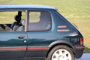 Bild 22/50 von Peugeot 205 GTi 1.9 (1991)