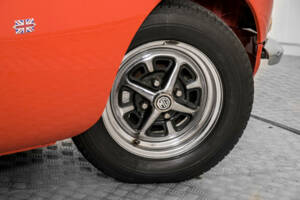 Bild 48/50 von MG MGB GT (1975)