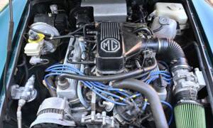 Bild 5/50 von MG RV8 (1995)