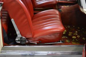 Image 34/61 de Mercedes-Benz 250 SE (1966)