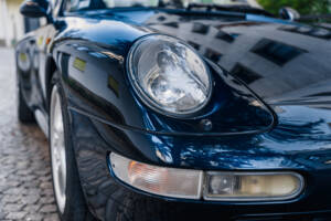 Bild 9/50 von Porsche 911 Carrera 4S (1996)