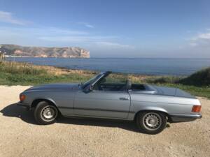 Image 7/8 de Mercedes-Benz 280 SL (1900)