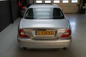 Image 5/50 of Jaguar XJ 8 4.2 (2007)