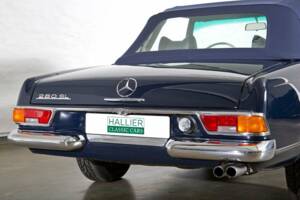 Afbeelding 11/20 van Mercedes-Benz 280 SL (1971)