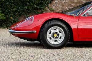 Image 36/50 of Ferrari Dino 246 GTS (1974)