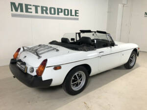 Immagine 22/26 di MG MGB (1977)