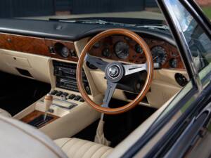 Bild 33/59 von Aston Martin V8 EFi Volante (1988)